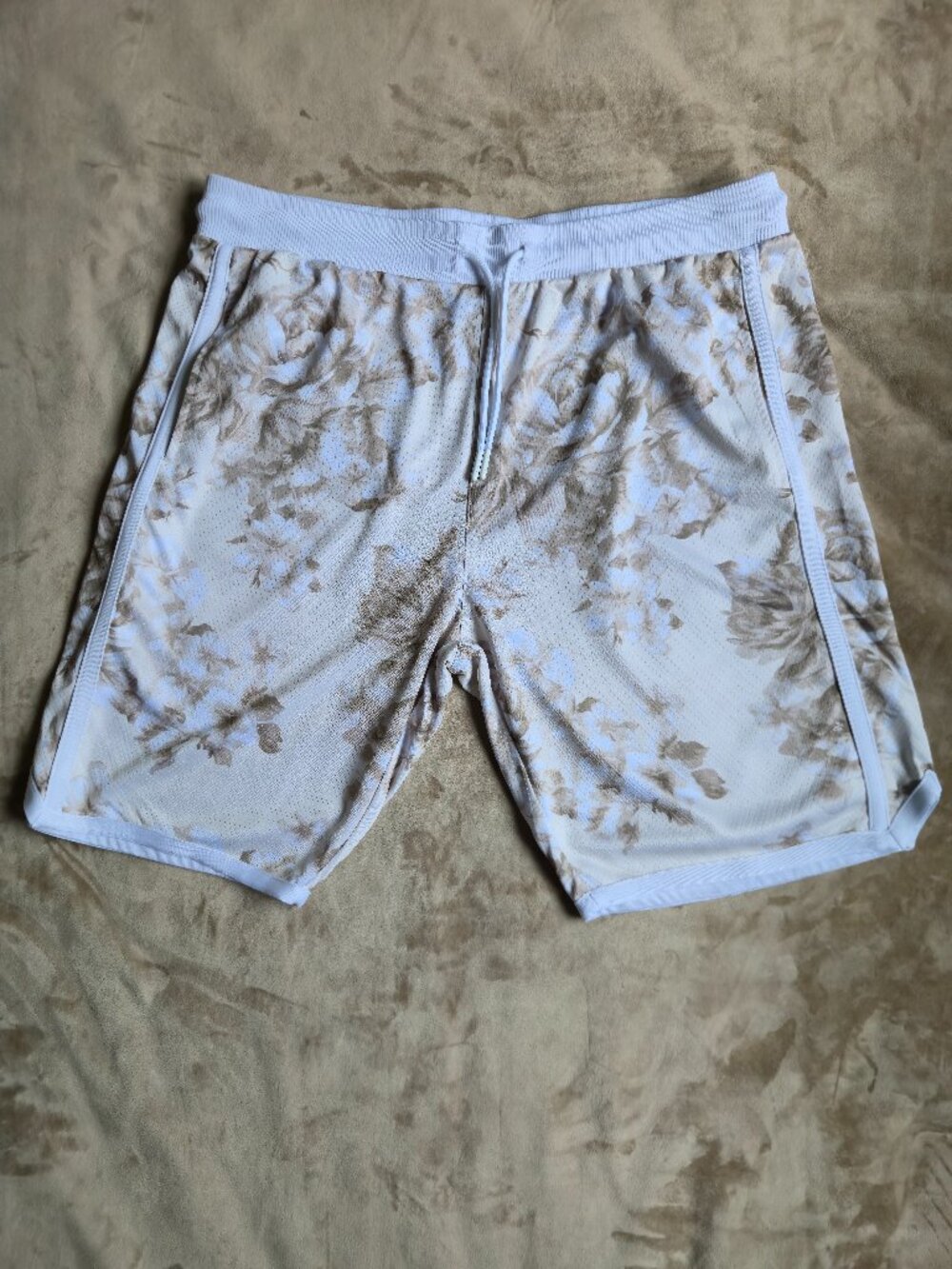 CSG Champs Sports Floral Mesh Basketball Shorts Cream Tan Men's 2XL